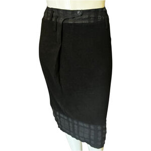 La Belle Histoire Black Wool Blend Wrap Skirt, US 12